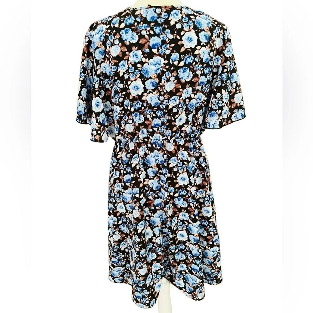 SHEIN Curve faux wrap floral dress with flutter sleeves, size 0X, approx sz 12. - Picture 3 of 7